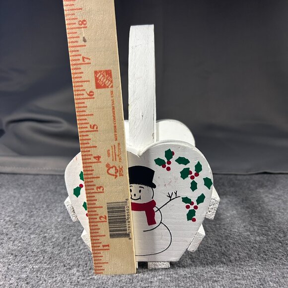 Vintage Sawmill Critters Handpainted Heart Shaped Snowman Christmas Wood Basket - Picture 6 of 6